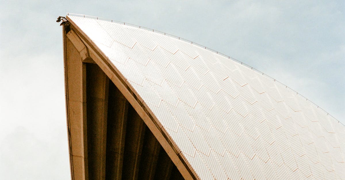 Waterproofing and Insulation Properties of Clay Tiles for Roof Replacement